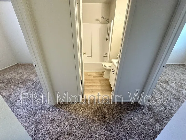 528 S 1100 E #6 — Photo 10