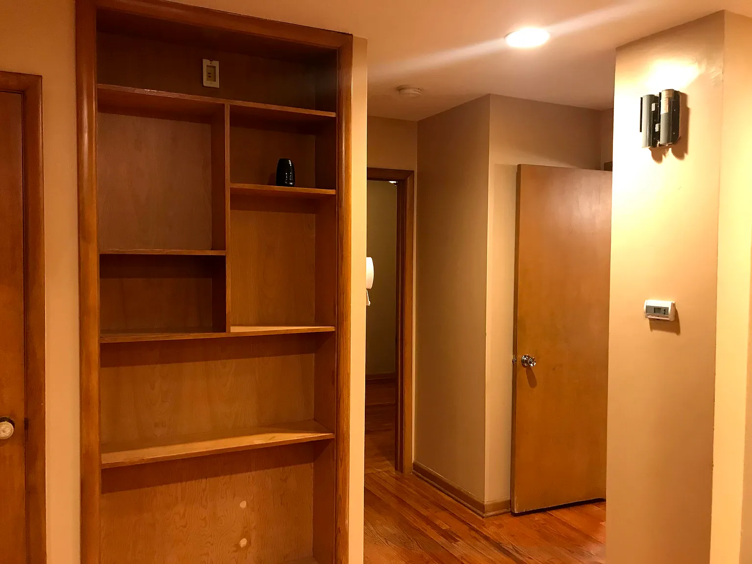 3 bed, 1168 sqft, $1,606 — Photo 3