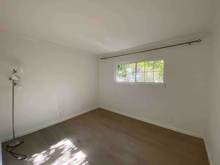918 Daffodil Way — Photo 7