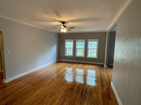 5th image of 9823 Lake Ave #B302