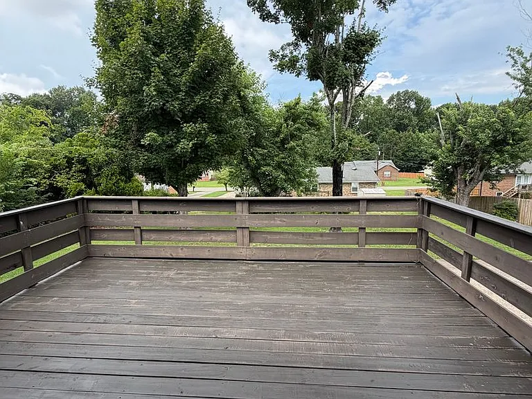 160 E Regent Dr — Photo 13