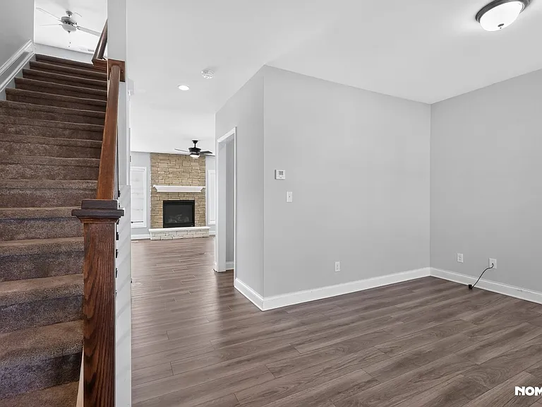 105 Irondale Ct — Photo 5