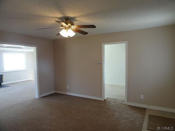 5th image of 5452 N Oakbank Ave