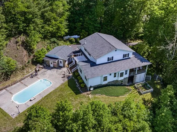 83 Springwood Ln, Andrews, NC 28901