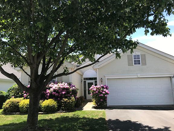 2nd image of 7 Greenhaven Ct
