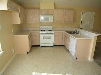 3rd image of 15123 Gaines Meadow Ct