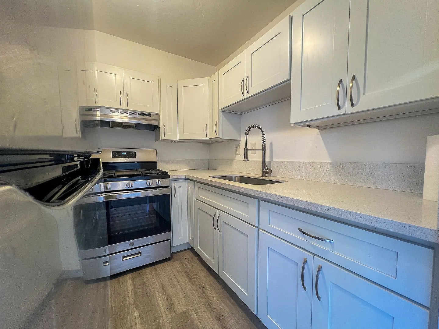 2 Bedrooms | 1 Bathroom | 1 Parking in Waianae!! — Photo 4