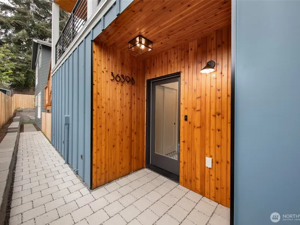 3639 34th Avenue W #B, Seattle, WA 98199