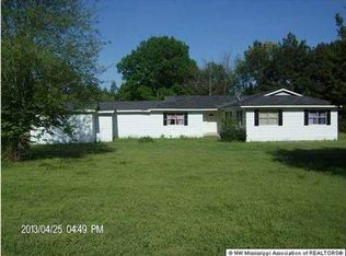 2810 Hoover Rd, Holly Springs, MS 38635