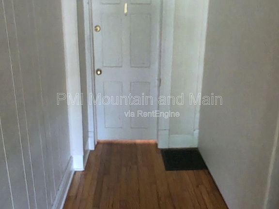 3rd image of 41 Westwood Pl APT 1
