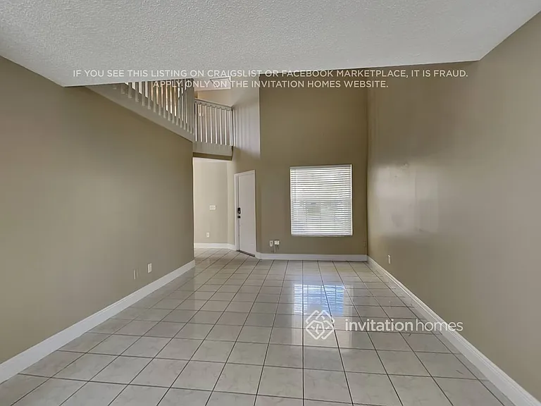 10129 SW 223rd Ter — Photo 4