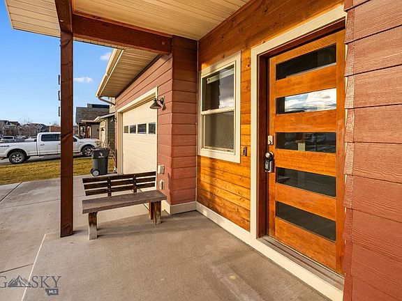 2nd image of 921 New Mexico Dr