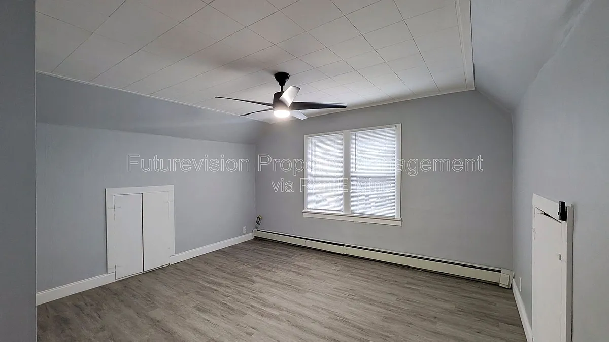 Building Photo - 1405 Connor Ave #2