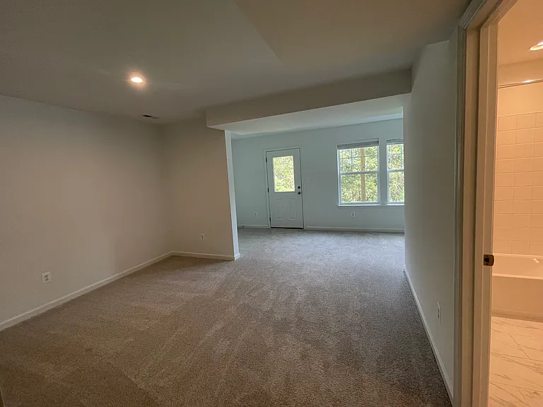 70 Marabou Rd — Photo 10