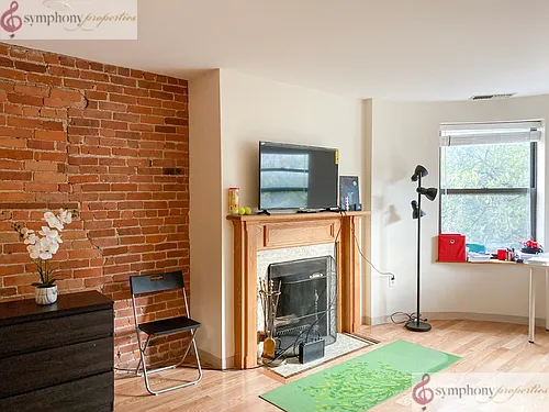 103 Gainsborough St #301 Photo 1