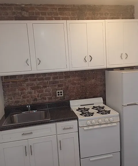 562 Atlantic Ave #3B — Photo 4
