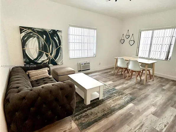 215 30th St APT 17, Miami Beach, FL 33140