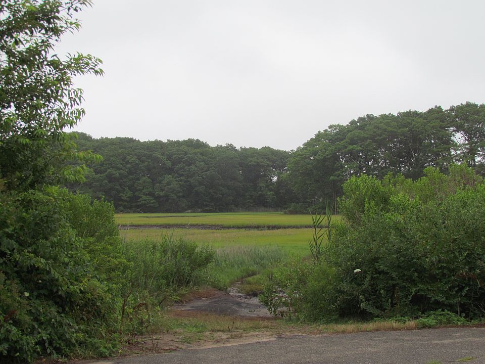 2nd image of 15 Crowley Dr