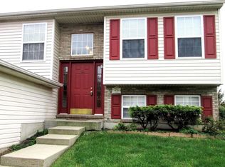 13 Sandpiper Ct, Amelia, OH 45102