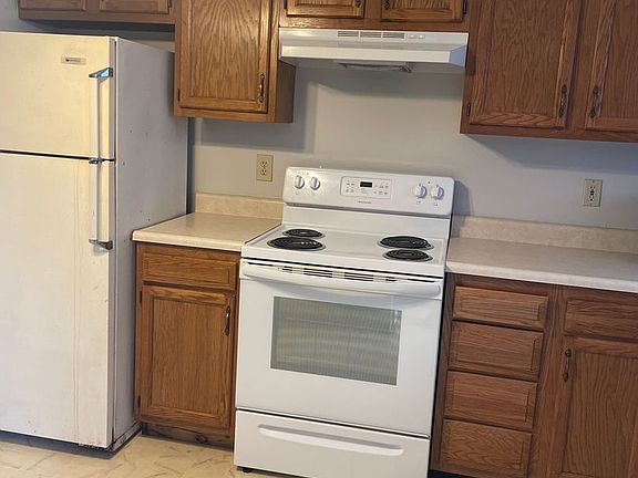 4th image of 2826 Plaza Ln #2828