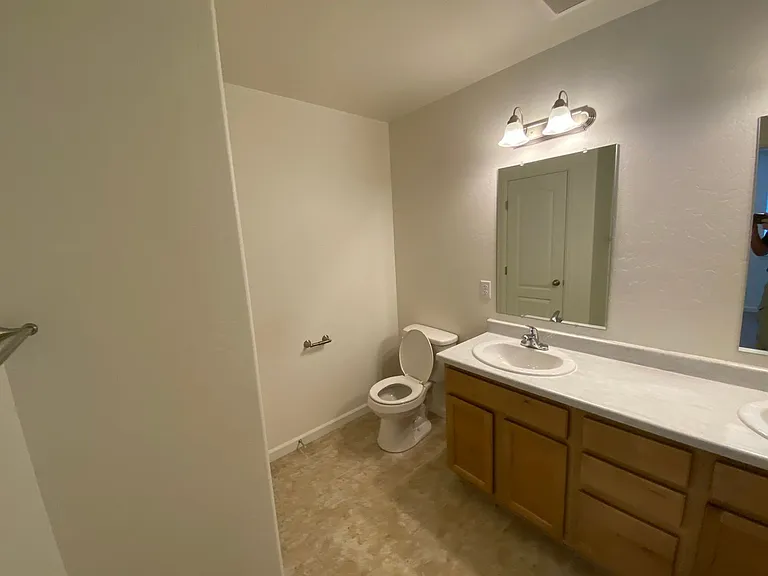616 Mesa Canyon Ln — Photo 10