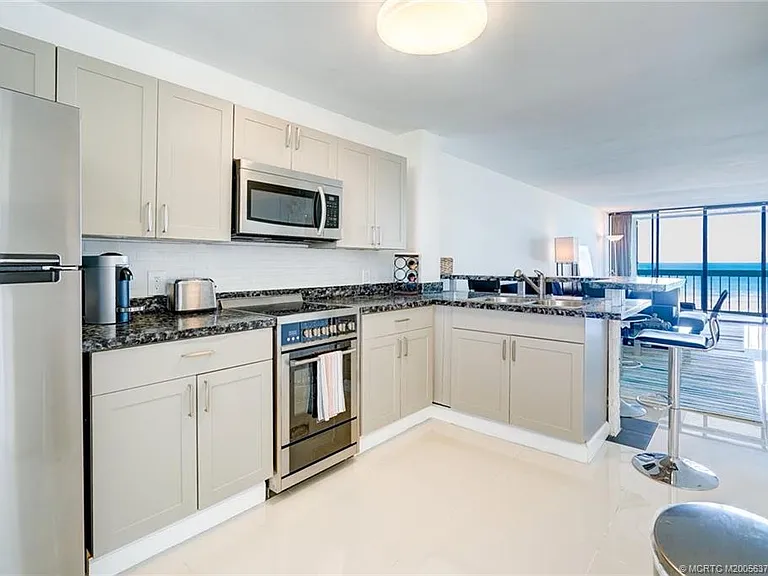 9940 S Ocean Dr #305 — Photo 13