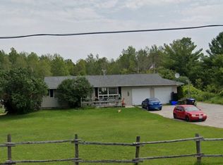 1013 Penetanguishene Rd, Oro Medonte, ON L4M4Y8