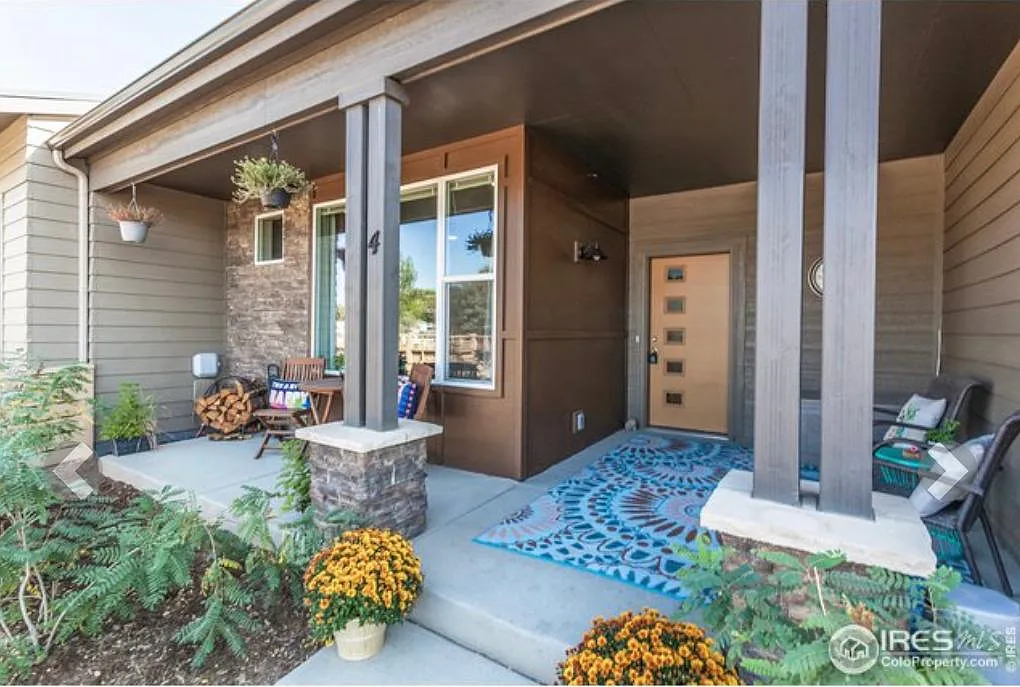 326 Skyraider Way — Photo 2
