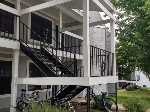 407 Manuel Dr APT D, College Station, TX 77840