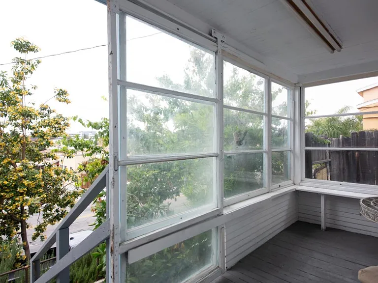 516 N Virgil Ave — Photo 19