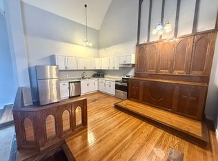 426 3rd Ave APT 2, Troy, NY 12182