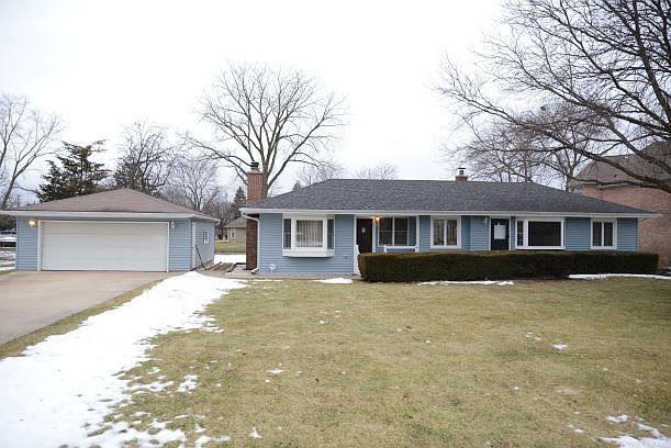 1st image of 2310 N Pine Ave