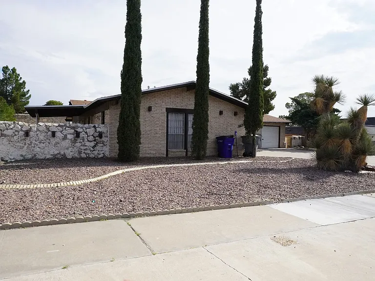 6625 Escondido Dr — Photo 22