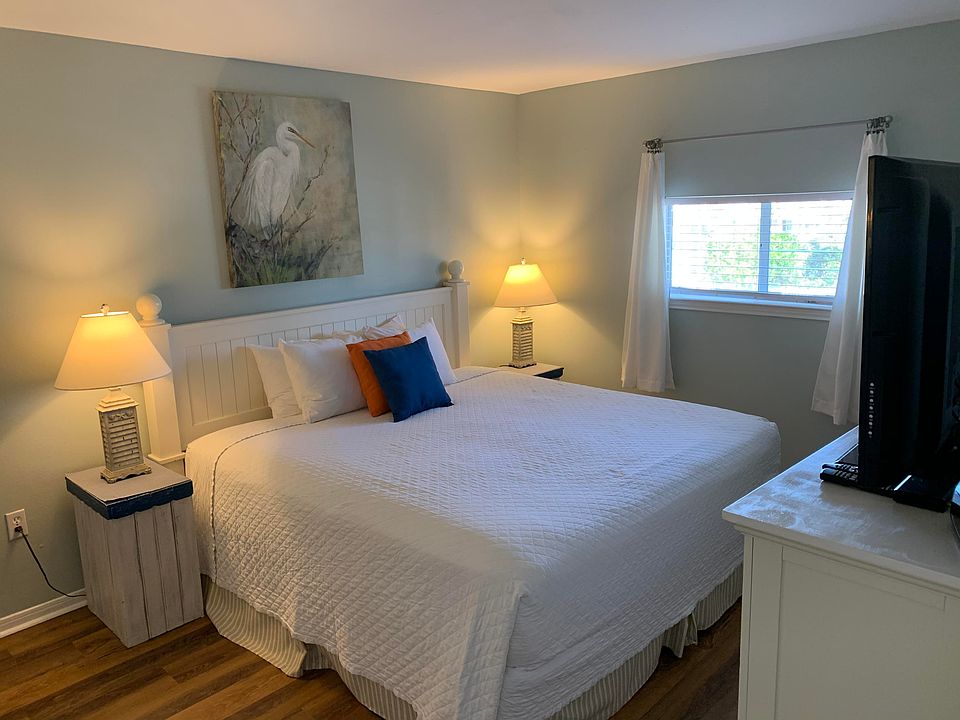 2nd image of 3184 Scenic Highway 98 Unit 205