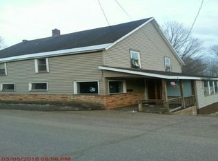 147 Excelsior St, Ishpeming, MI 49849