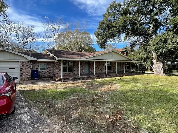 7230 Pinewood Dr, Theodore, AL 36582