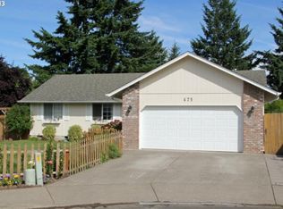 675 W F St, Creswell, OR 97426