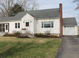 19 McCullough Rd, Washington, NJ 07882