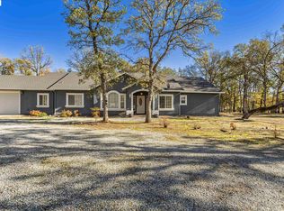 8585 Whispering Oaks Rd, Redding, CA 96002