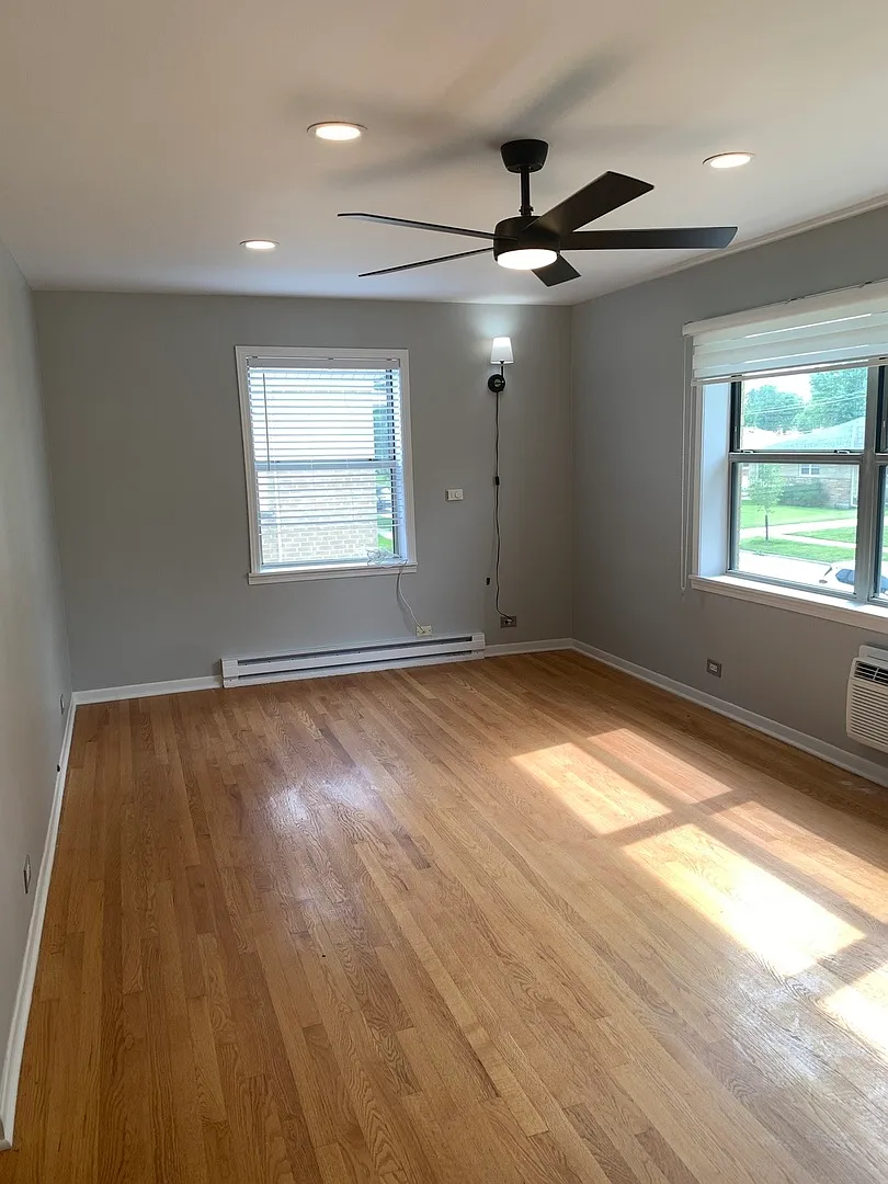 2 bed, 875 sqft, $1,850 — Photo 3