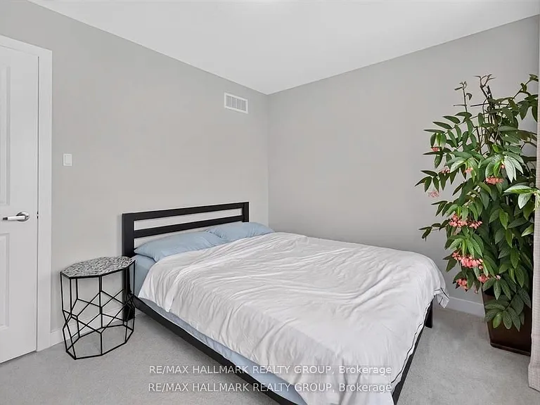 627 Alopex Row — Photo 31