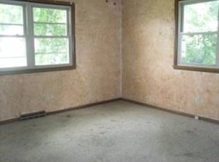 201 E Crestview St, Springfield, MO 65807