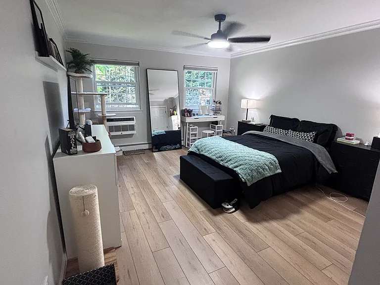 260 Village Dr #260 — Photo 7