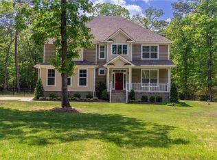 11264 Rivers Edge Ter, Gloucester, VA 23061