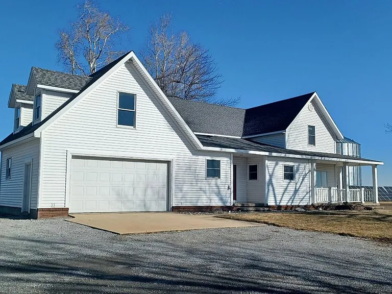 12985 N 300 W — Photo 2