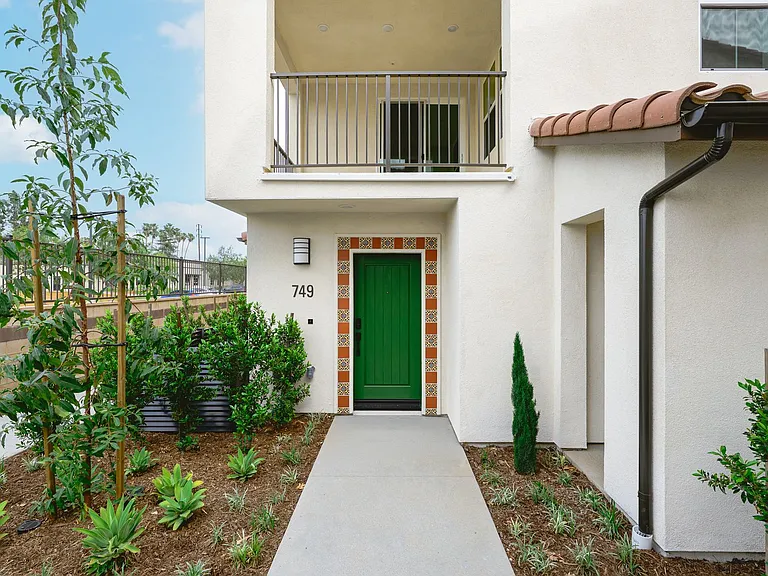 749 Marmalade Pl — Photo 2