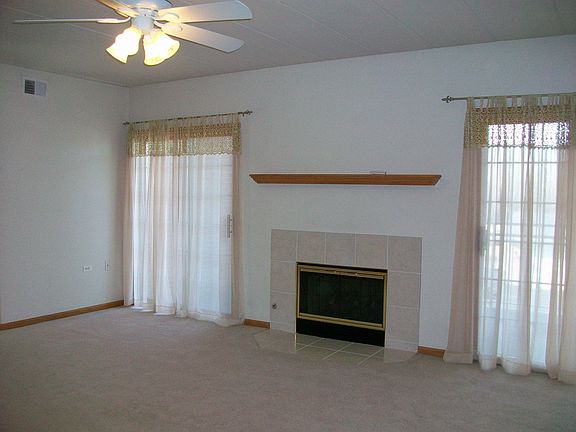 5th image of 11555 Settlers Pond Way #A