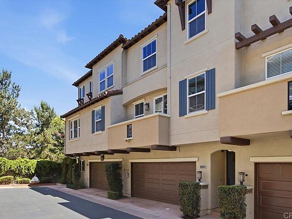 3rd image of 2118 Cosmo Way