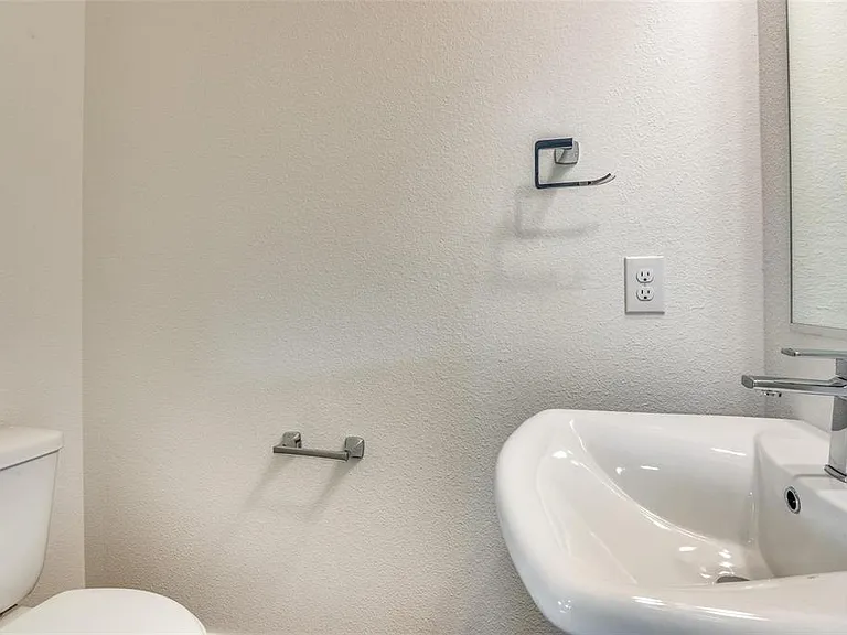 7307 Rubio Pl — Photo 16