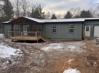 909 Remington Rd, Jamestown, TN 38556